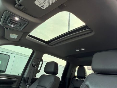 Used 2024 Chevrolet Silverado 2500 LTZ w/ LTZ Plus Package image 31