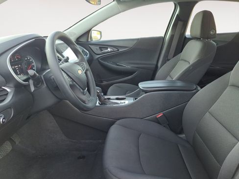 Used 2023 Chevrolet Malibu LT image 9
