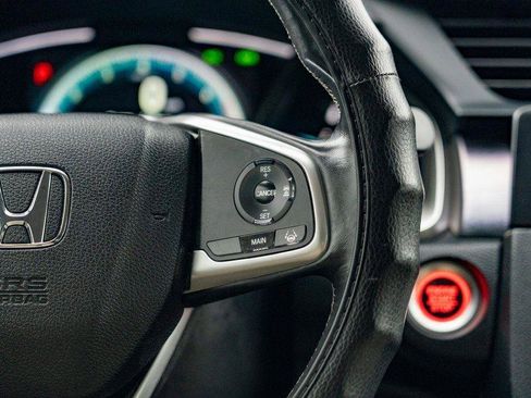 Used 2017 Honda Civic Touring image 25