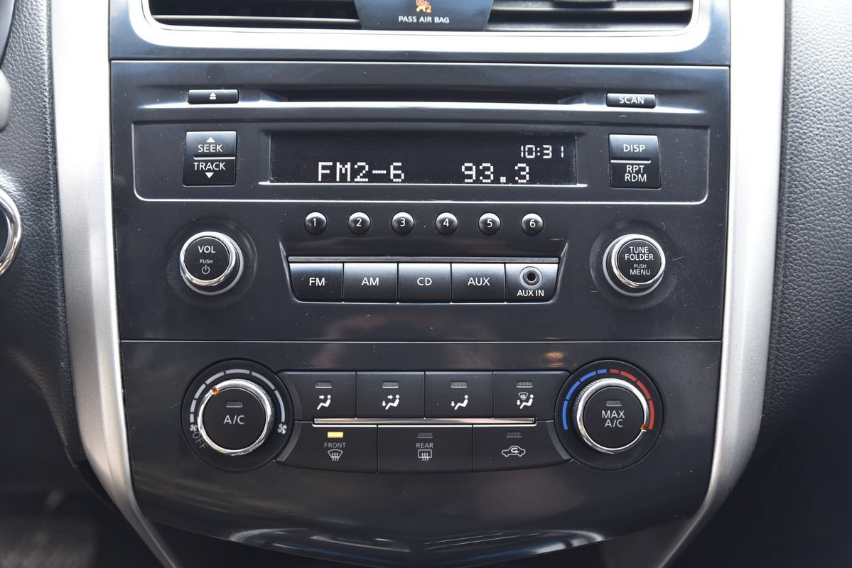 Used 2013 Nissan Altima 2.5 S FWD image 22