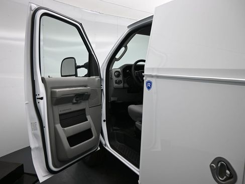 New 2026 Ford E-350 and Econoline 350 Super Duty w/ Power Equipment Group image 8