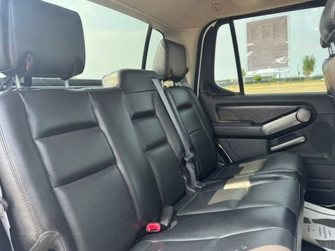 Used 2009 Ford Explorer Sport Trac Adrenalin AWD/4WD image 27