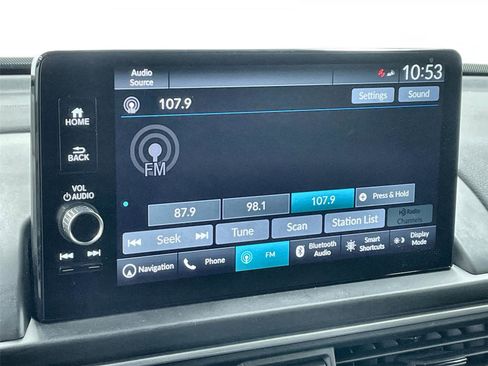 Certified 2025 Honda Pilot Black Edition image 23