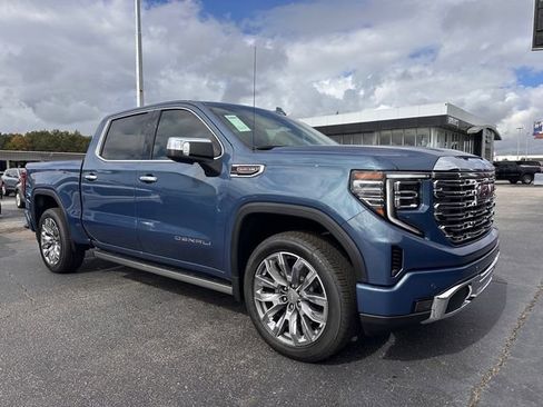 New 2026 GMC Sierra 1500 Denali image 2