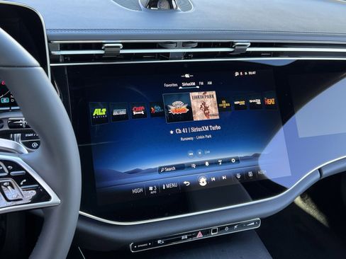 New 2026 Mercedes-Benz E 450 4MATIC Sedan image 16