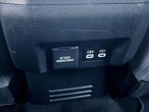 Used 2024 Toyota Tacoma TRD Off-Road image 34