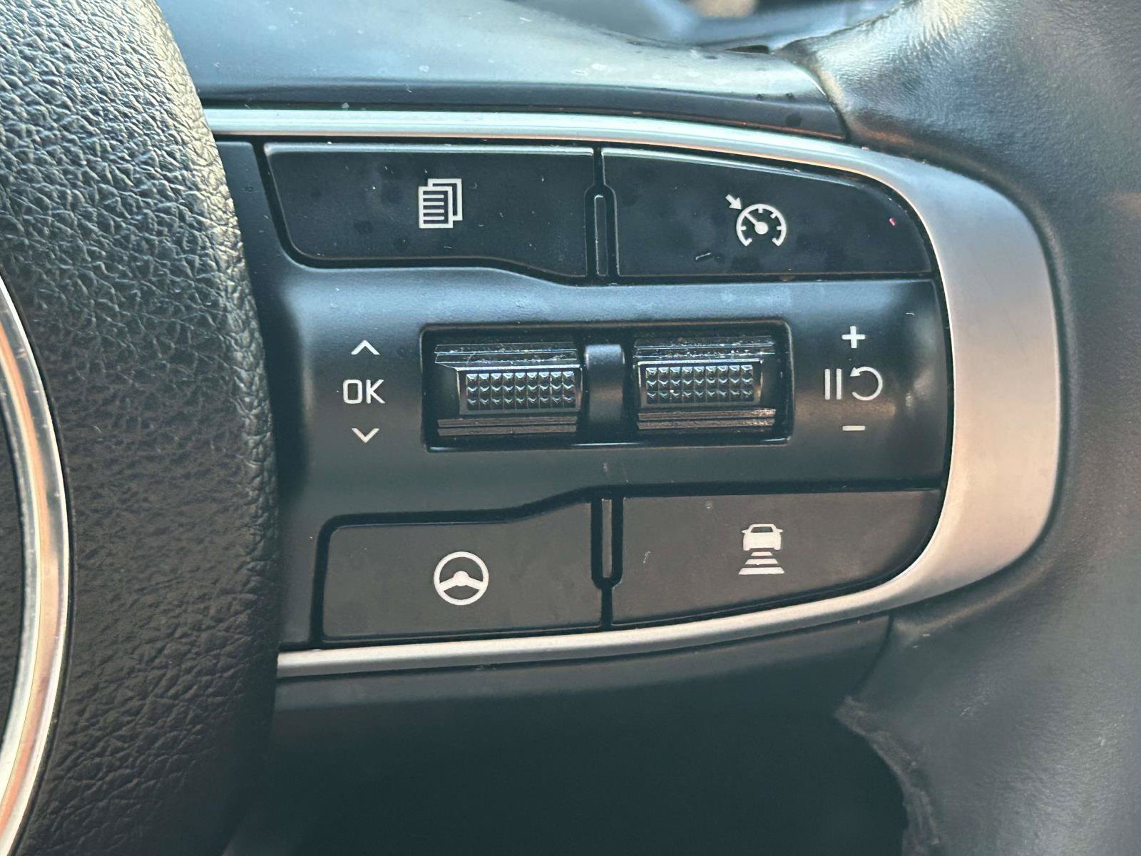 Used 2023 Kia K5 GT-Line FWD image 23