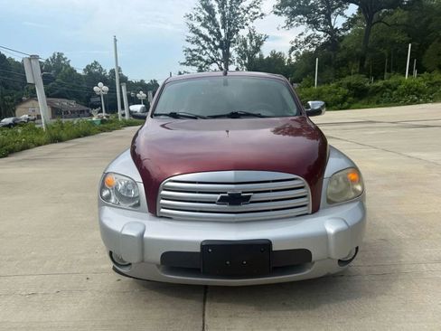Used 2008 Chevrolet HHR LT image 2