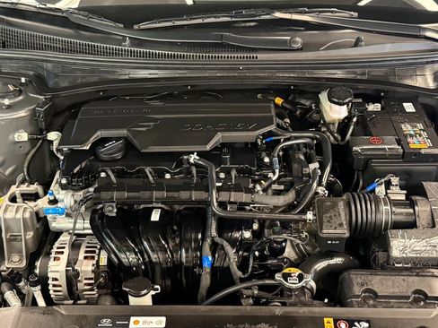 Used 2025 Hyundai Elantra Sport image 22