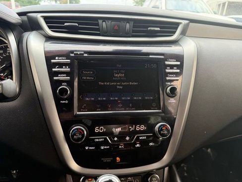 Used 2023 Nissan Murano SV FWD image 34