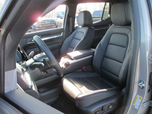 New 2026 GMC Terrain Elevation w/ Elevation Premium Package image 10