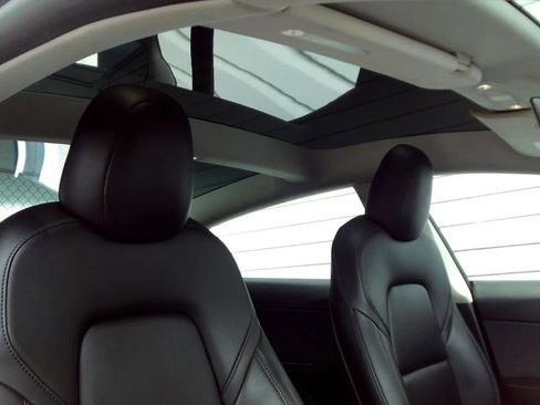 Used 2023 Tesla Model 3 Standard Range RWD image 41