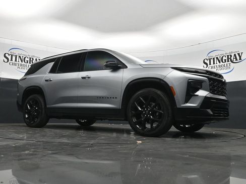 Certified 2024 Chevrolet Traverse RS w/ LPO, Floor Liner Package FWD image 26