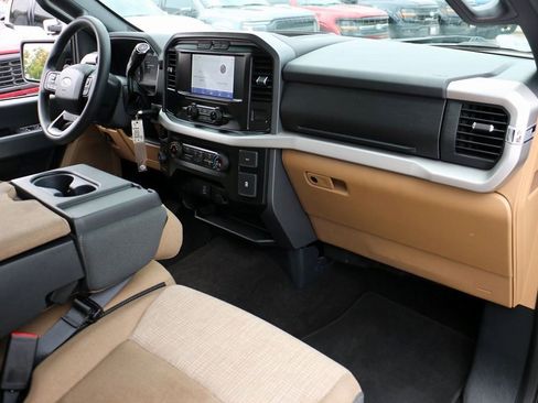 Used 2023 Ford F150 XLT image 30