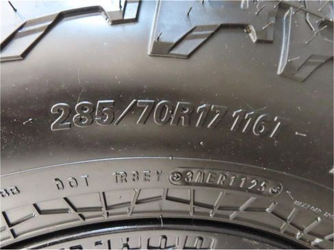 Used 2016 Lexus GX 460 image 35