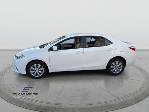 Used 2016 Toyota Corolla LE image 4