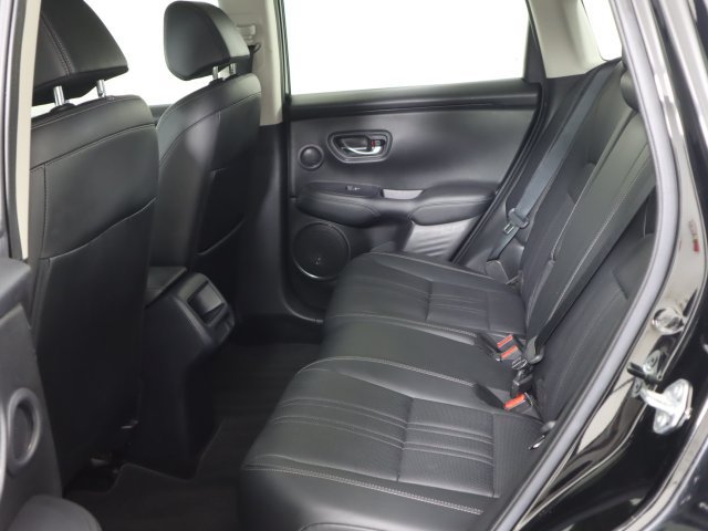 Used 2023 Honda HR-V EX-L image 15