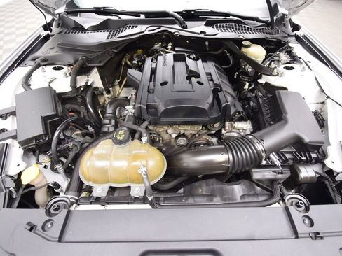 Used 2017 Ford Mustang Premium image 23