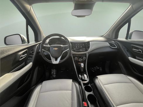 Used 2020 Chevrolet Trax Premier image 29