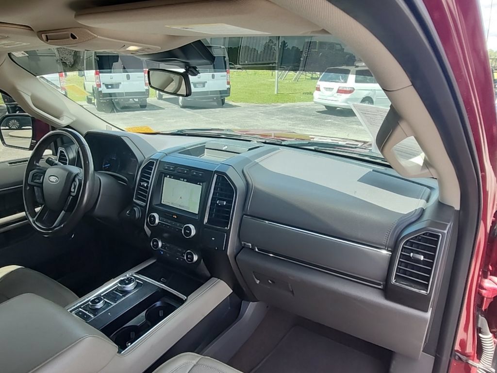 Used 2019 Ford Expedition Limited w/ Equipment Group 302A AWD/4WD image 37