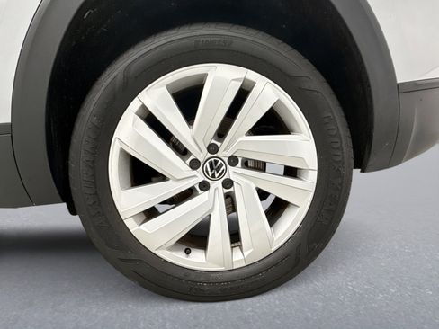 Used 2022 Volkswagen Atlas Cross Sport SE image 26