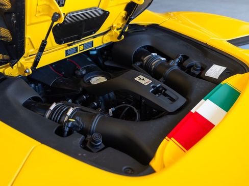 Used 2020 Ferrari 488 Pista Spider RWD image 68