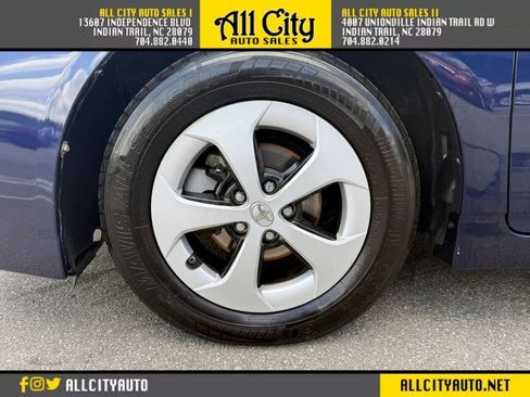 Used 2012 Toyota Prius Three FWD image 16