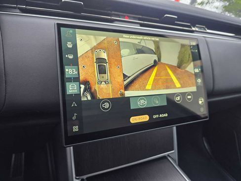 Used 2024 Land Rover Range Rover Long Wheelbase SE image 31