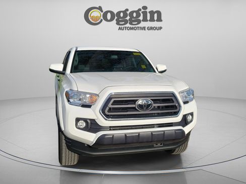 Certified 2023 Toyota Tacoma SR5 image 4