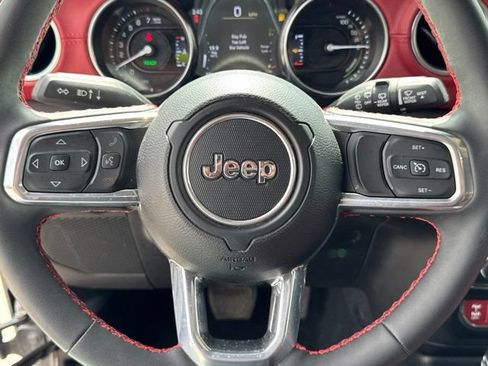 Used 2023 Jeep Wrangler Unlimited Rubicon 4xe AWD/4WD image 30