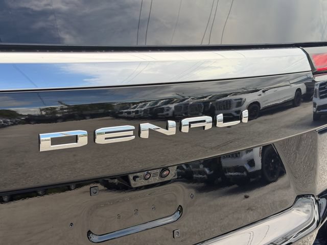 New 2026 GMC Yukon Denali w/ Denali Reserve Package AWD/4WD image 15