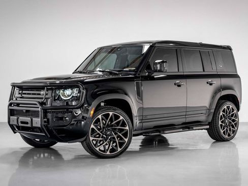 Used 2024 Land Rover Defender 110 V8 AWD/4WD image 1