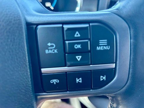 Used 2023 Ford F150 Lariat w/ Equipment Group 502A High AWD/4WD image 14