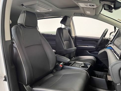 Used 2026 Honda Odyssey Elite image 9
