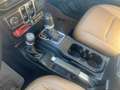 Used 2021 Jeep Wrangler Unlimited Rubicon image 29