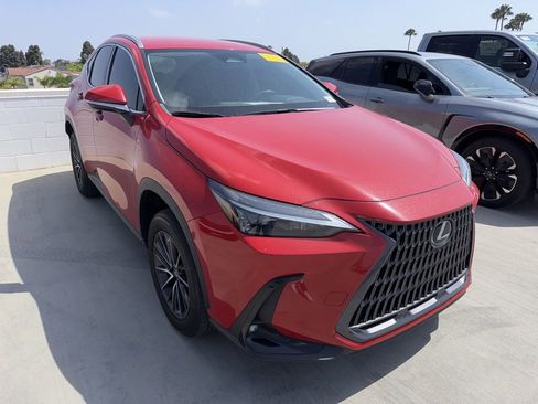 Used 2024 Lexus NX 250 FWD image 3