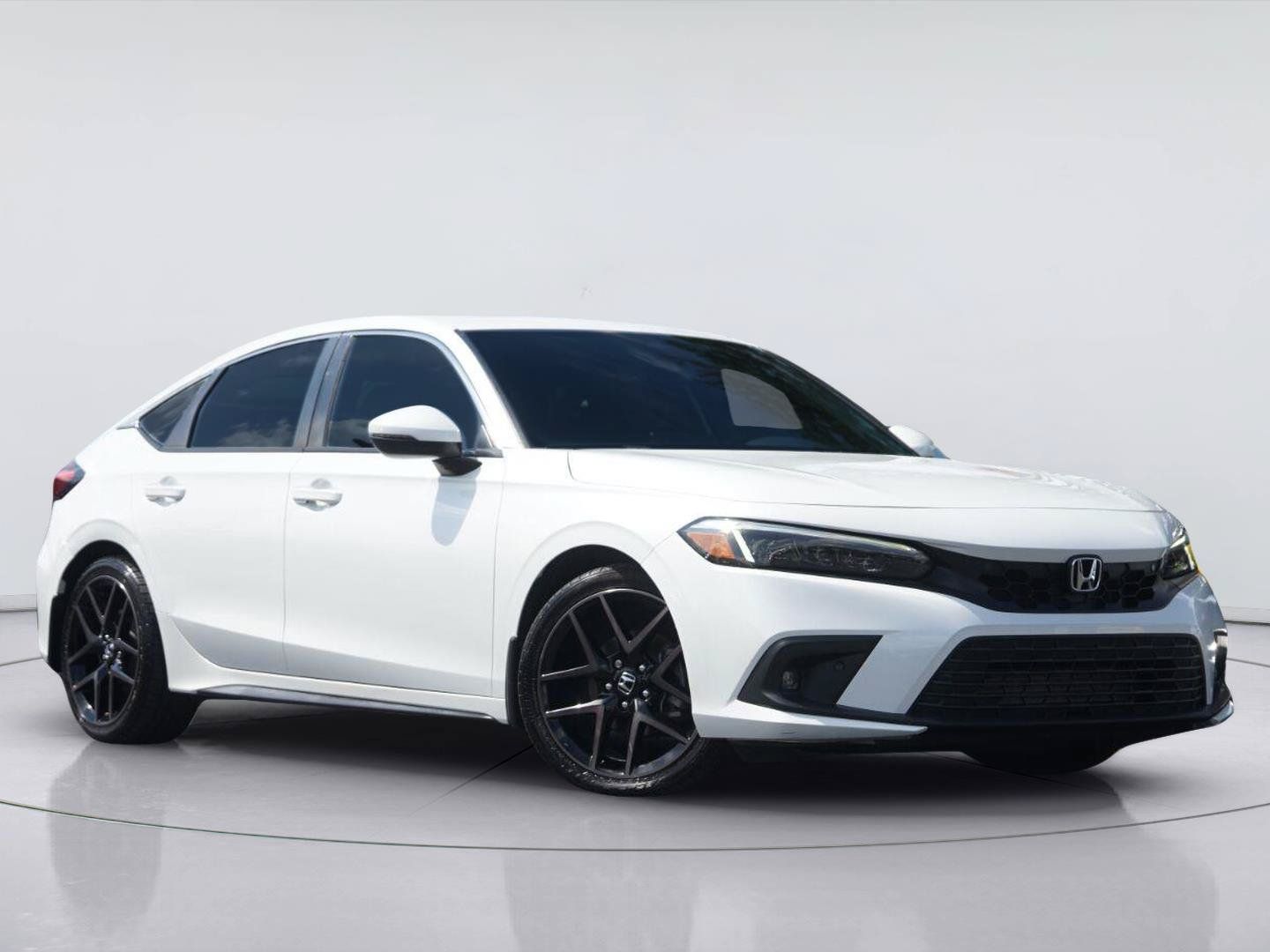 Used 2022 Honda Civic Sport Touring image 2