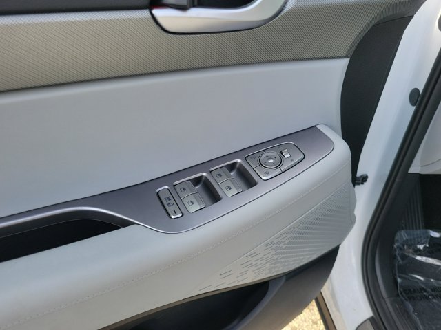 Certified 2025 Hyundai Palisade SEL FWD image 19
