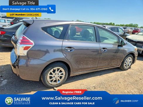 Used 2017 Toyota Prius V Two FWD image 4