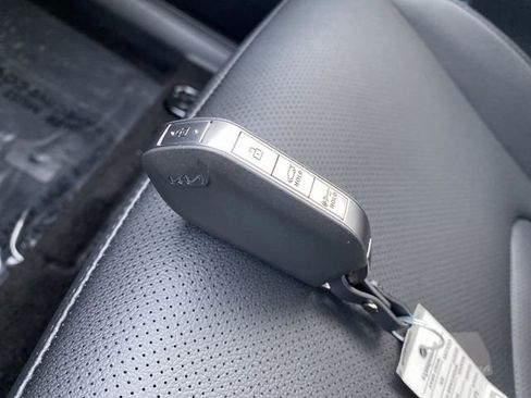 New 2026 Kia Sportage EX image 33