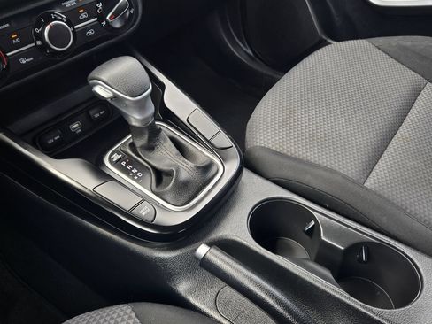 Used 2021 Kia Soul LX FWD image 30