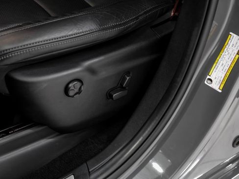 Used 2021 Jeep Grand Cherokee Trackhawk image 32