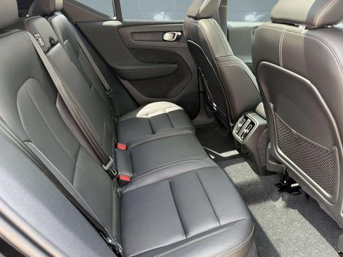 New 2026 Volvo XC40 B5 Core w/ Climate Package AWD/4WD image 30