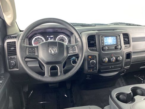 Used 2017 RAM 1500 Express AWD/4WD image 18