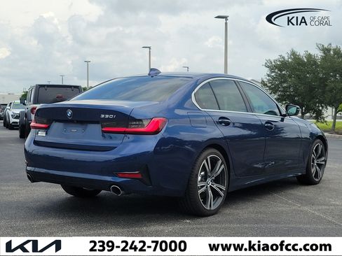 Used 2021 BMW 330i Sedan w/ Convenience Package RWD image 6