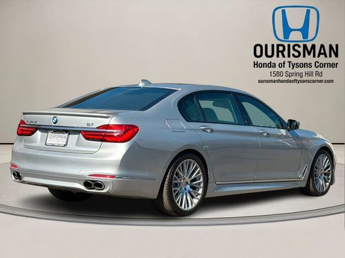 Used 2018 BMW ALPINA B7 xDrive AWD/4WD image 3