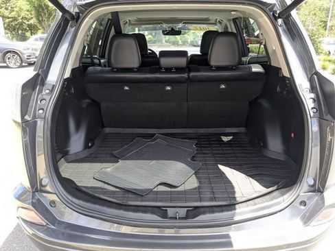 Used 2017 Toyota RAV4 Platinum FWD image 37