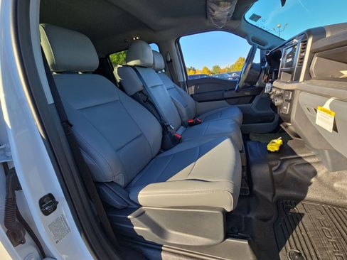 New 2026 Ford F450 XL w/ XL Chrome Package image 40