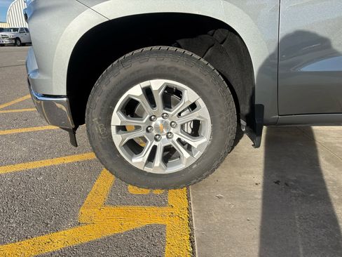 New 2026 Chevrolet Silverado 1500 LTZ w/ LTZ Premium Package image 7