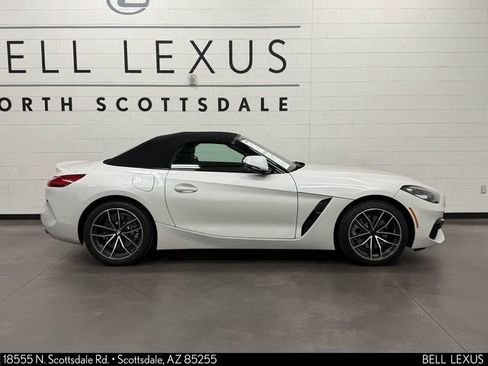 Used 2019 BMW Z4 sDrive30i w/ Convenience Package image 3